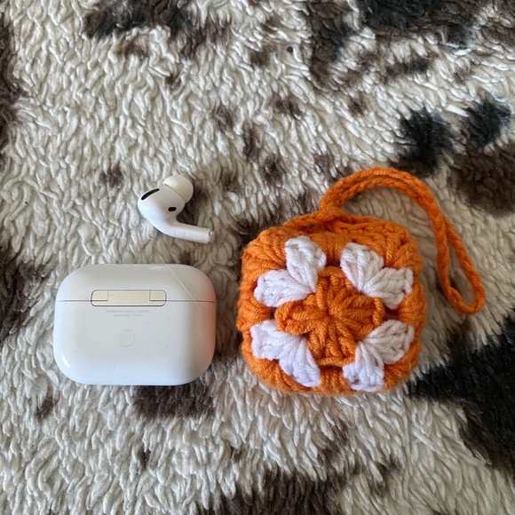 AirPods case - Picture 3 of 5